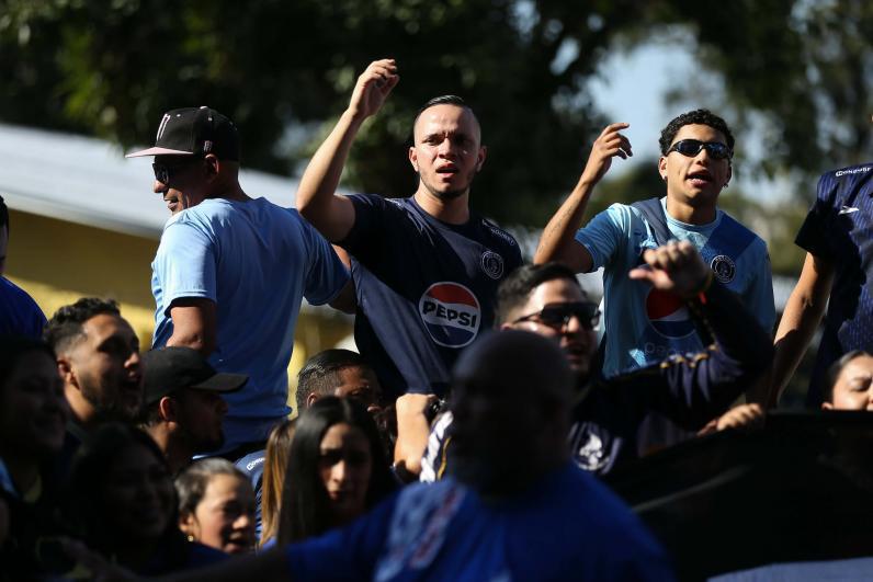 La burla de Motagua a Marathón, polémico recibimiento a Henry Figueroa y ex entrenador del Ciclón en el Chelato Uclés