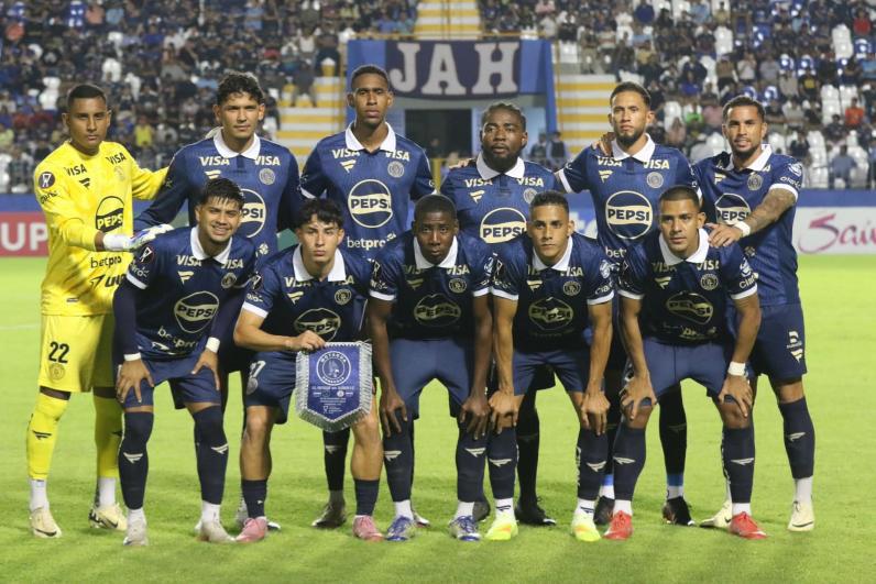 Señalan al culpable del ridículo de Alianza, Motagua se divierte y bronca con el árbitro