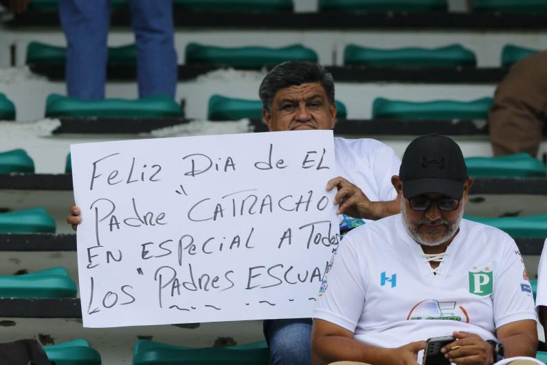 El héroe de Motagua ante Platense, error arbitral que no aprovechó el Ciclón y las bellas chicas en el Excélsior