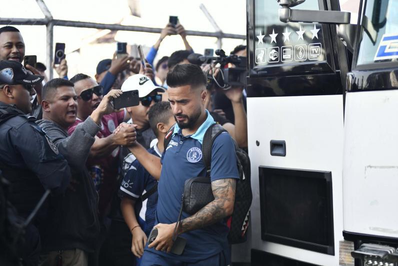 La burla de Motagua a Marathón, polémico recibimiento a Henry Figueroa y ex entrenador del Ciclón en el Chelato Uclés