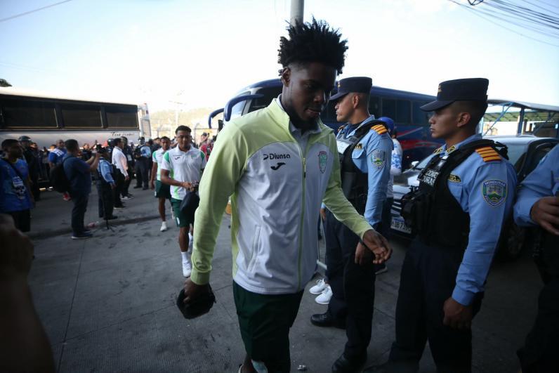 La burla de Motagua a Marathón, polémico recibimiento a Henry Figueroa y ex entrenador del Ciclón en el Chelato Uclés