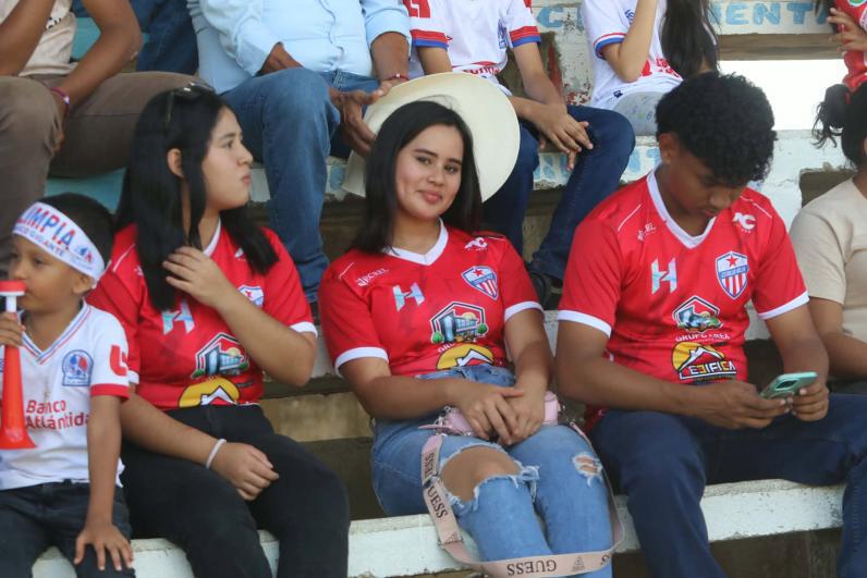 ¿Qué pasó con Menjívar? La celebración de Edwin, Real España en vilo y bellas chicas