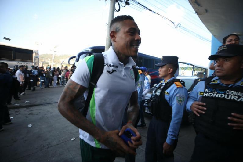 La burla de Motagua a Marathón, polémico recibimiento a Henry Figueroa y ex entrenador del Ciclón en el Chelato Uclés