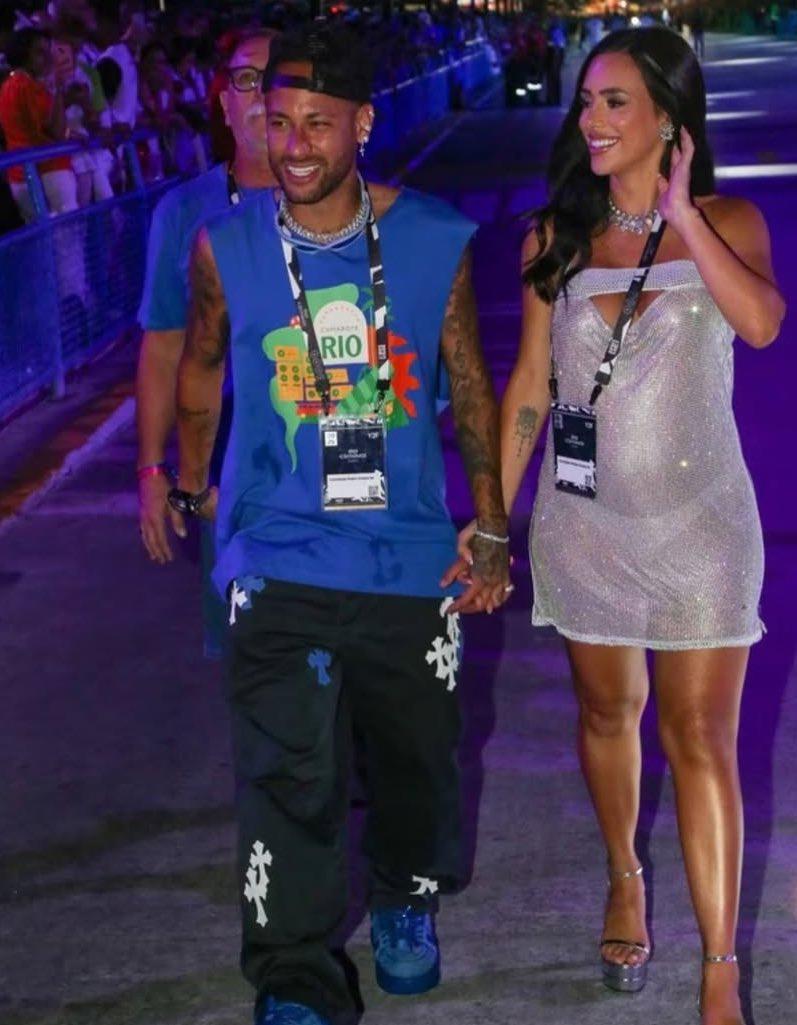“¡Estoy de vuelta!”: Neymar y su novia brillaron en el carnaval de Río 2025; los jugadores que llevó el brasileño