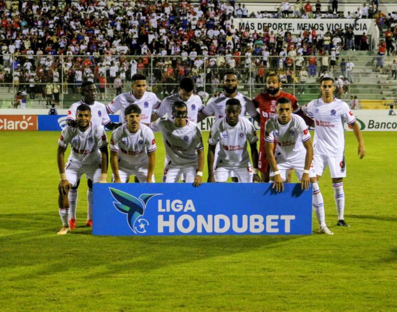 Benguché preocupa al Olimpia, la denuncia de la afición y Arboleda fue el héroe