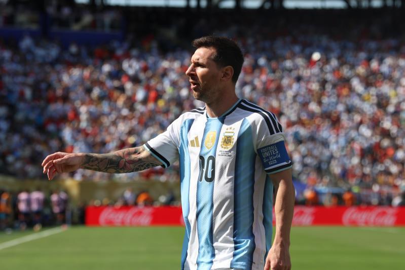 Polémica con Messi: recogen firmas para quitarle un premio luego del Mundial 2026