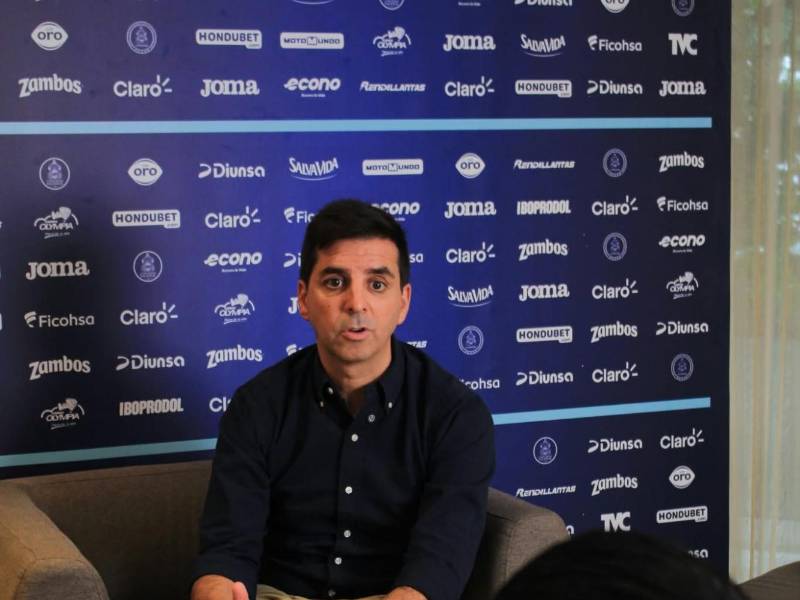 Carlos Castellanos, periodista de Diez, junto a Francis Hernández.
