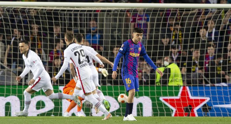 La tristes imágenes de la eliminación del Barcelona: Afición culé abandona, Adama Traoré destrozado, Xavi y sus constantes reclamos