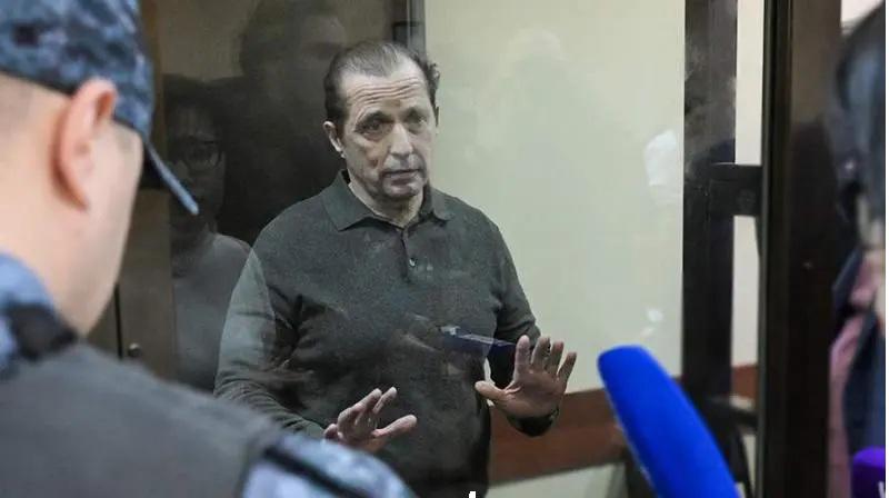 Miembro de histórico club de Europa revela cuánto pagó por un asesinato y todo un país queda consternado