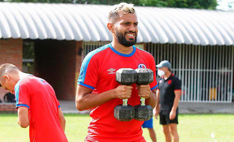 Edwin Rodríguez se va: las opciones que tiene Pedro Troglio en Olimpia ante la sensible baja de su jugador