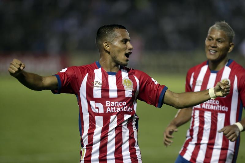 Edwin Rodríguez, con las horas contadas en Olimpia: su traspaso rumbo al Aris de Grecia se podría cerrar este sábado