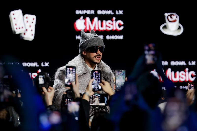 Bad Bunny sorprende con anuncio sobre su show en el Super Bowl LIX y hace petición: Aprendan a bailar y hagan...