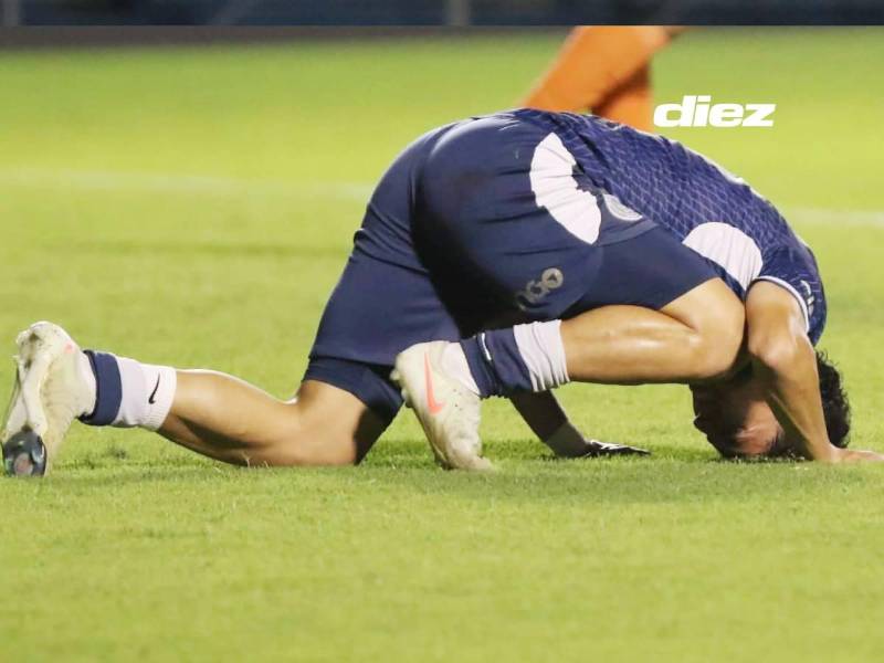 Lamento del Motagua con la derrota y están cuesta arriba, en dos jornadas deben buscar el milagro. Fotos David Romero.
