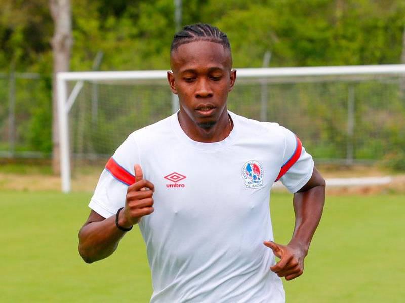 FICHAJES: Futuro de Kervin Arriaga toma giro inesperado, séptima baja en Olimpia y Policía fichará a legionario