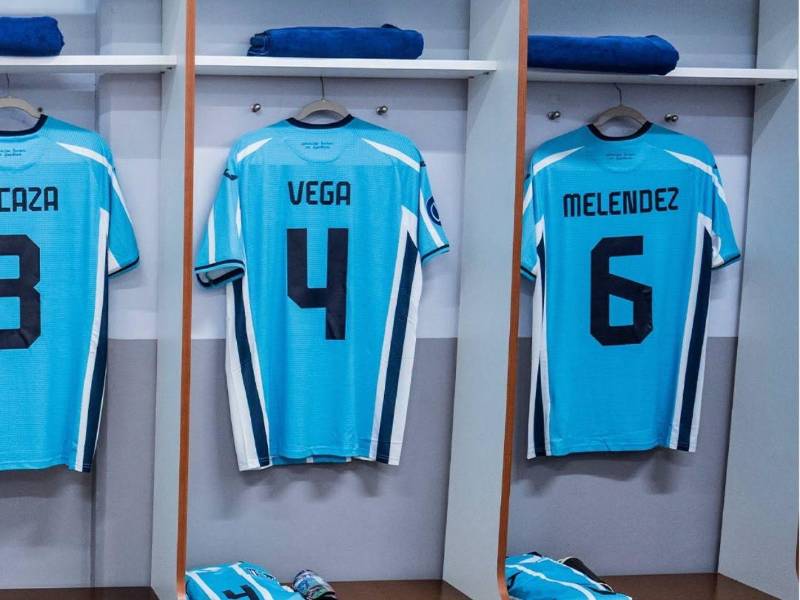Luis Vega y Cristopher Meléndez son titulares con Honduras ante Martinica.