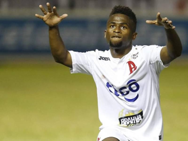 FICHAJES: Tres bajas más en Olimpia y otro jugador le dice a Troglio que se quiere ir; Motagua va por dos pesos pesados