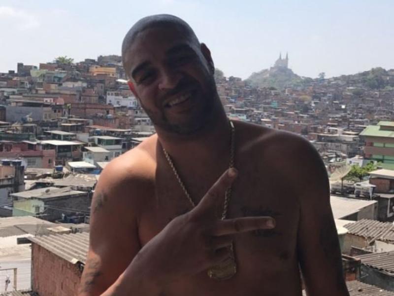 ¿Adriano hundido en el alcohol y sin familia? Revelan lo que realmente pasó con ‘El Emperador’, el exjugador brasileño
