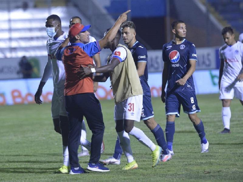 Llegó a 100 triunfos en Liga Nacional: ¡los grandes logros de Pedro Troglio en el fútbol de Honduras con Olimpia!