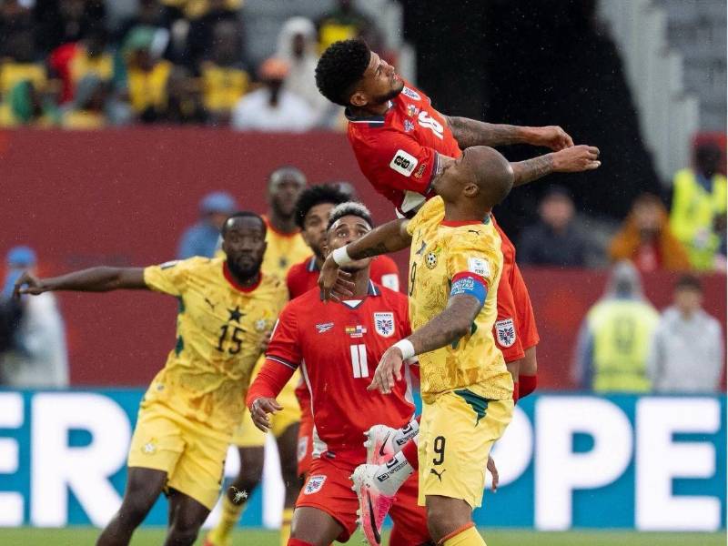 Panamá y Ghana se miden en el BMO Field de Toronto por la Copa del Mundo.