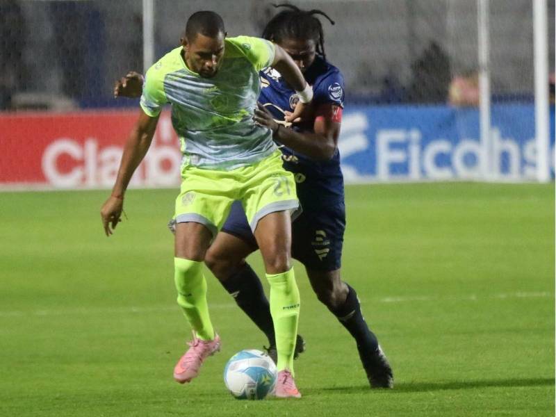 ¡Fiesta azul! Motagua remonta al Olancho y celebra su aniversario con triunfo