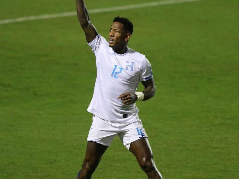 La celebración de Romell Quioto en el golazo anotado ante Nicaragua. FOTOS: David Romero | Aníbal Vásquez | Marvin Salgado | Mauricio Ayala.