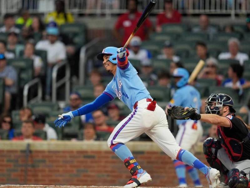 Mauricio Dubón vuelve a tener actividad hoy con los Bravos de Atlanta ante los Rockies de Colorado. Foto cortesía chroniclet.com.