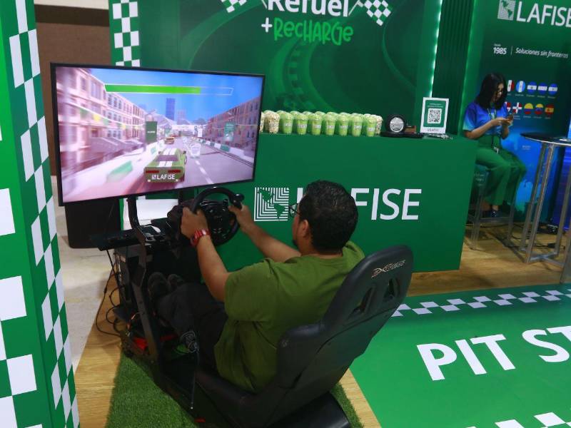 Expomóvil San Pedro Sula: LAFISE presenta opciones para financiar vehículos y seguros