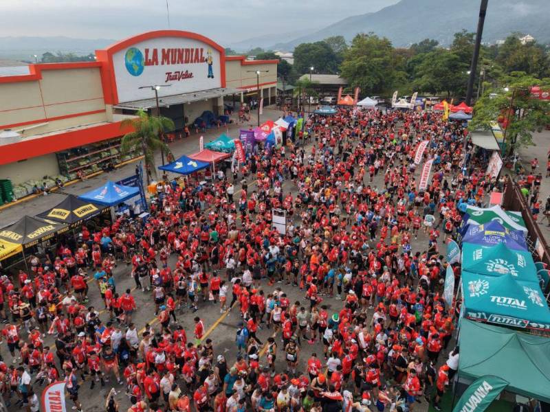 Miles de hondureños se unieron este domingo 23 de agosto en una jornada deportiva donde cada paso sumó esperanza para los más vulnerables del país.