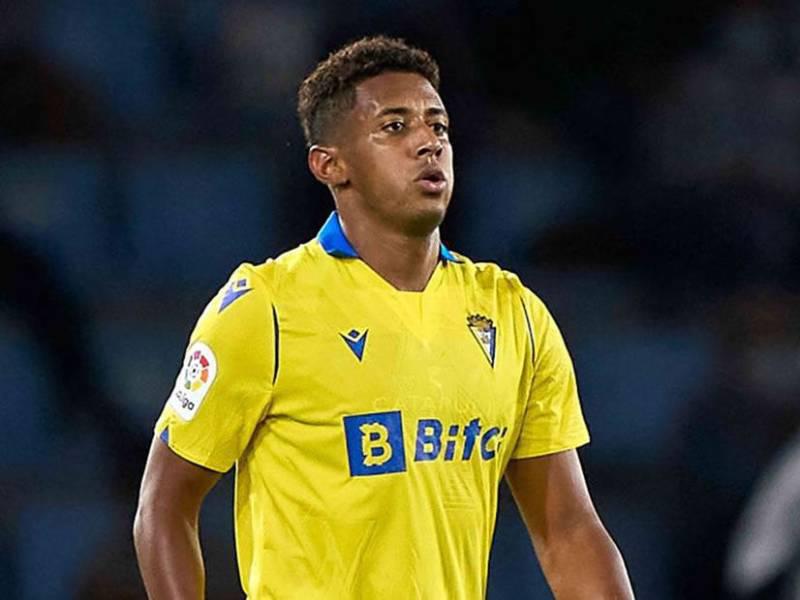 Se quiebra la legión hondureña en Europa: Llegaron dos pero se regresan dos, otros cambian de club y el delantero que busca equipo