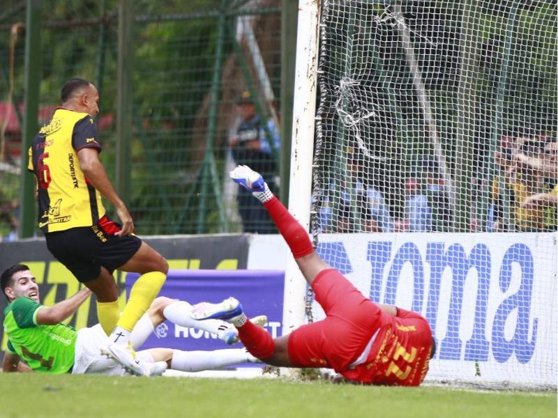 27': Marathón sigue venciendo al Real España en el primer clásico de la temporada.