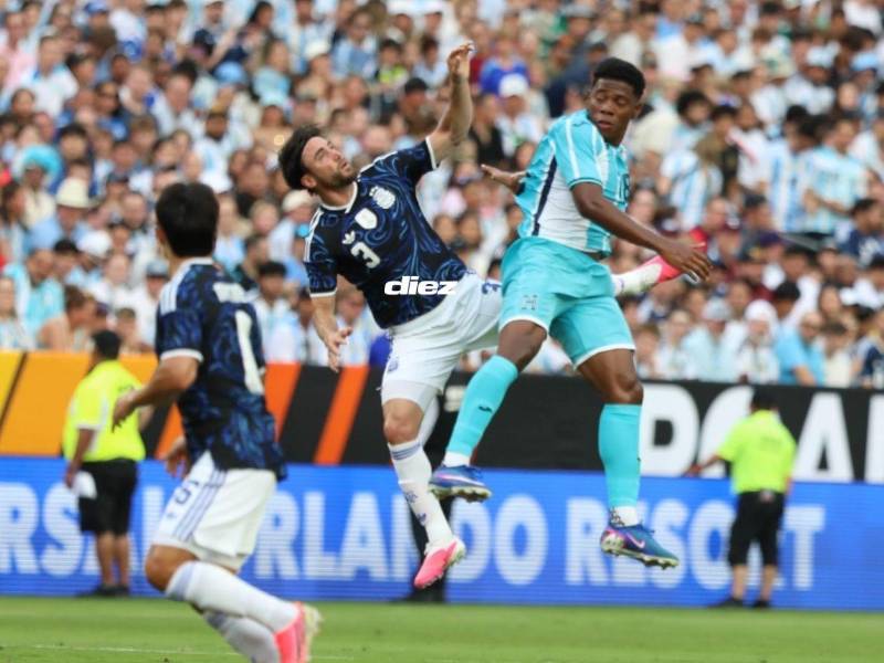 Dereck Moncada fue titular con la Selección Nacional de Honduras.