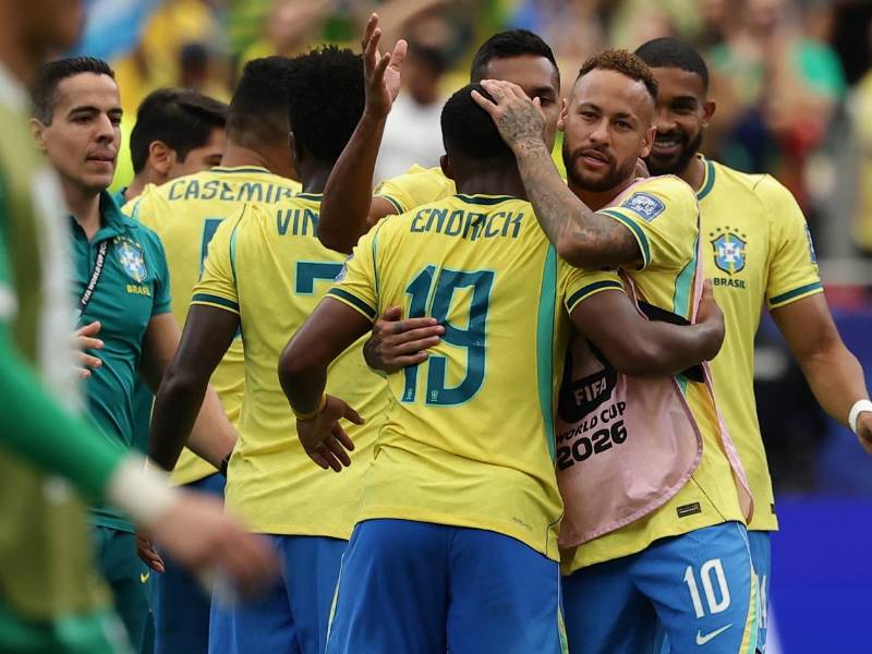 Brasil logró clasificarse a los octavos de final luego de eliminar a Japón con un gol in extremis.