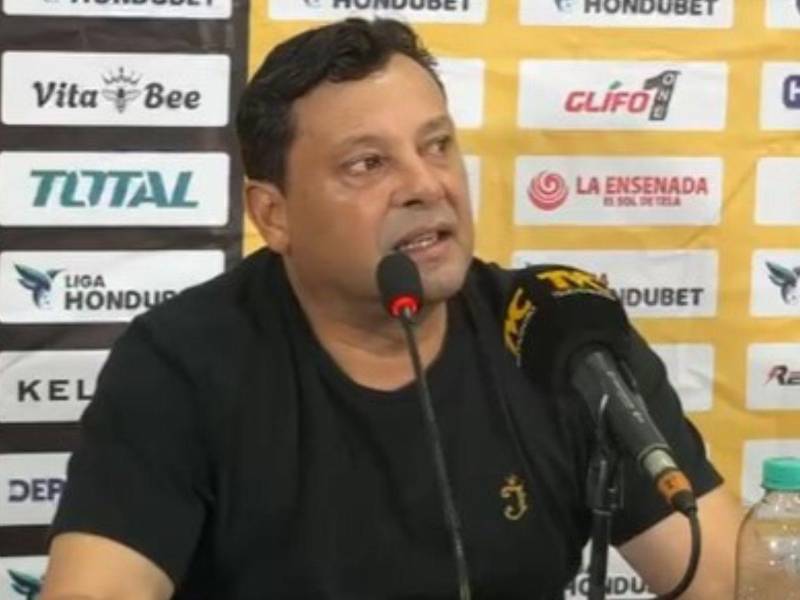 Jeaustin Campos en la conferencia de prensa luego de empatar 1-1 ante Independiente en el Estadio Morazán.