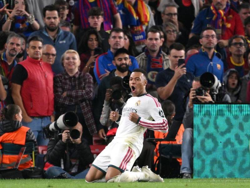 Kylian Mbappé firmó el primer tanto del Clásico Barcleona-Real Madrid en el Camp Nou.
