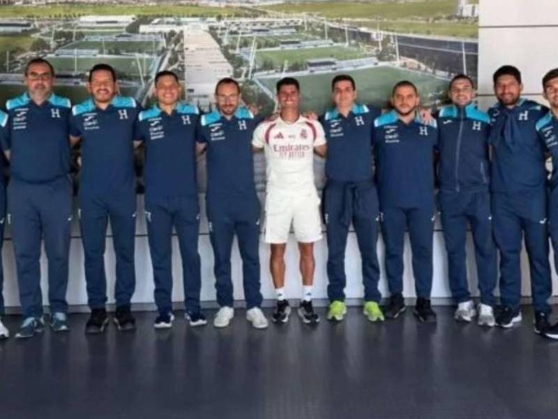 La Sub-17 y miembros de la Selección Mayor de Honduras visitaron el centro del Real Madrid en Valdebedas.