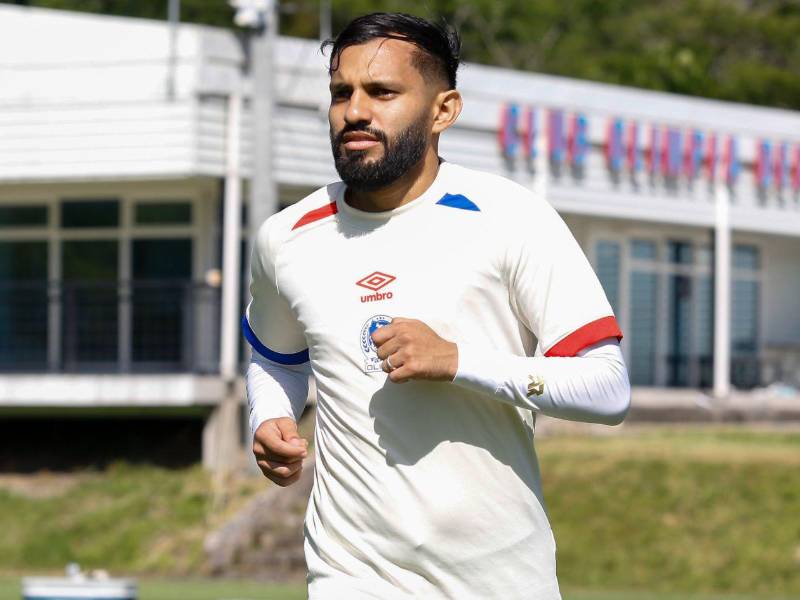 Jorge Álvarez sigue con molestias físicas y no jugará ante el Alianza FC de Pnamá por la Copa Centroamericana.