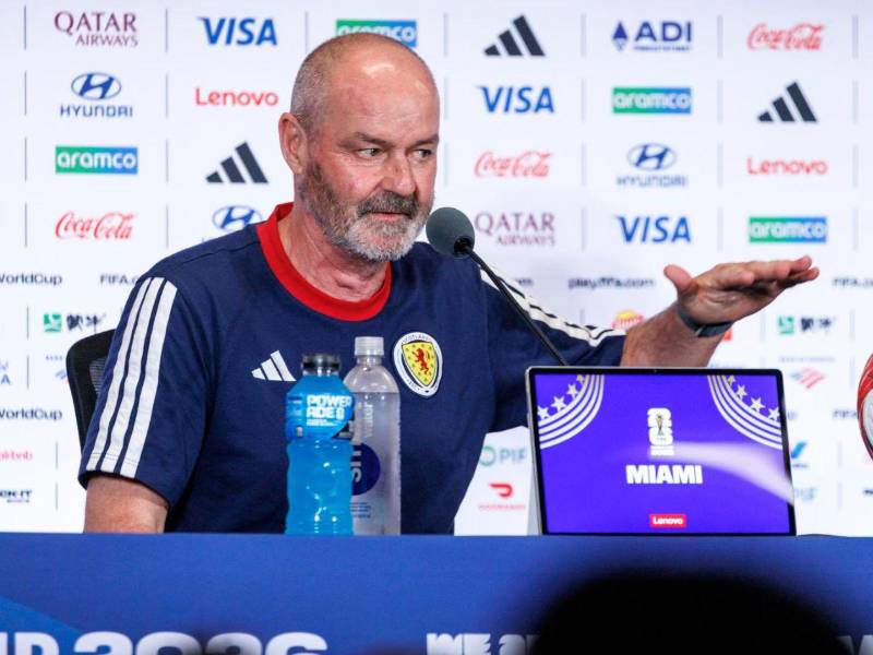 Steve Clarke le puso punto y final a su aventura como entrenador de la selección de Escocia.