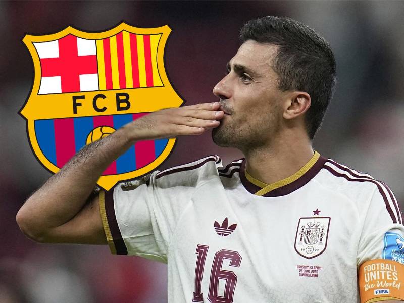 Rodri Hernández prefiere jugar en el Barcelona tras la llamada que mantuvo con Hansi Flick durante los últimos días.