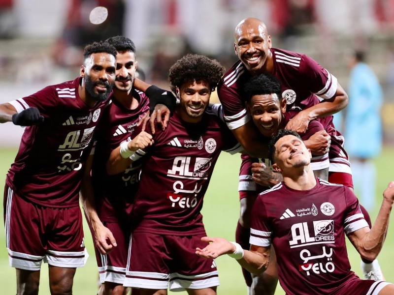 El delantero hondureño Romell Quioto anotó el gol con el que su equipo ascendió a la Súperliga de Arabia. Foto cortesía