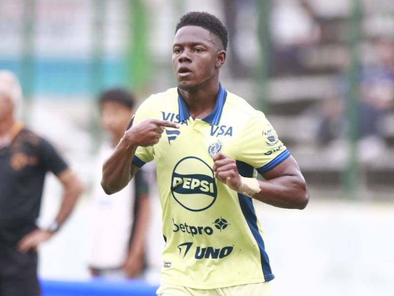 Recorte y definición de crack: el golazo de Jeffry Miranda con Motagua frente a Platense