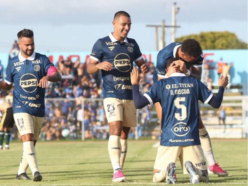 Motagua se hace respetar y arrolla al Juticalpa en su debut en el Apertura