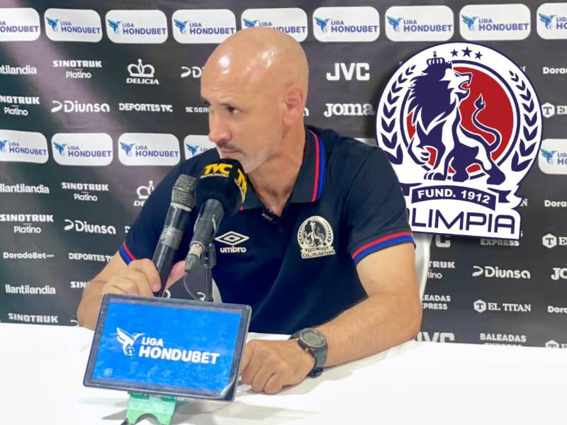 Eduardo Espinel explica por qué rotó a la plantilla para el Clásico ante Marathón.