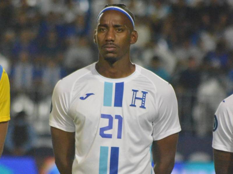 El delantero hondureño ha revelado quién manda en la Selección de Honduras cuando las cosas no van bien.