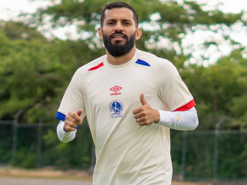 El mediocampista del Olimpia, Jorge Álvarez, se muestra listo para retomar el liderato como capitán tras la salida de los referentes como Jerry Bengtson y José Mario Pinto.