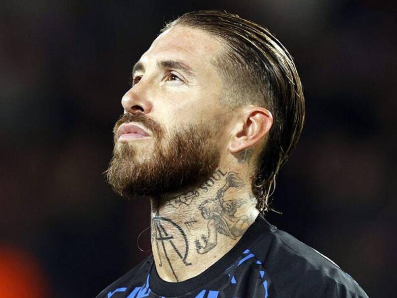 Sergio Ramos siguen sin equipo desde principio de 2026 y tendría la posibilidad de jugar en la Premier League.
