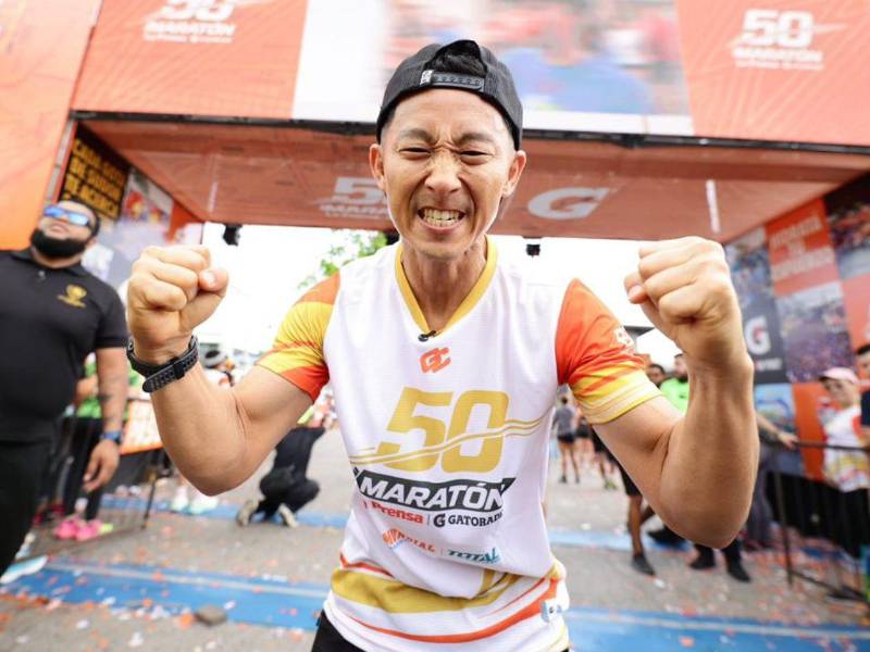 Shin Fujiyama se mostró eufórico en la Maratón La Prensa-Gatorade que se realizó en San Pedro Sula (Foto por Yoseph Amaya)