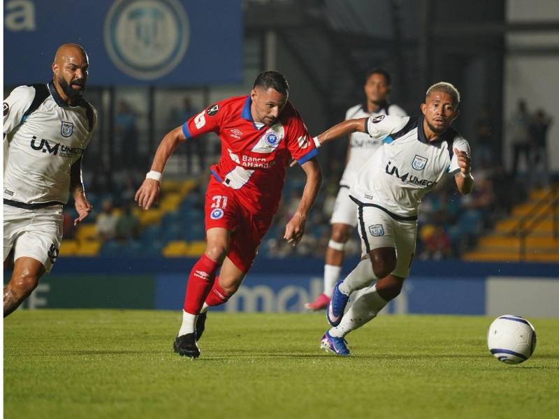 Olimpia venció 2-1 a Umecit por la fecha 2 de la Copa Centroamericana.