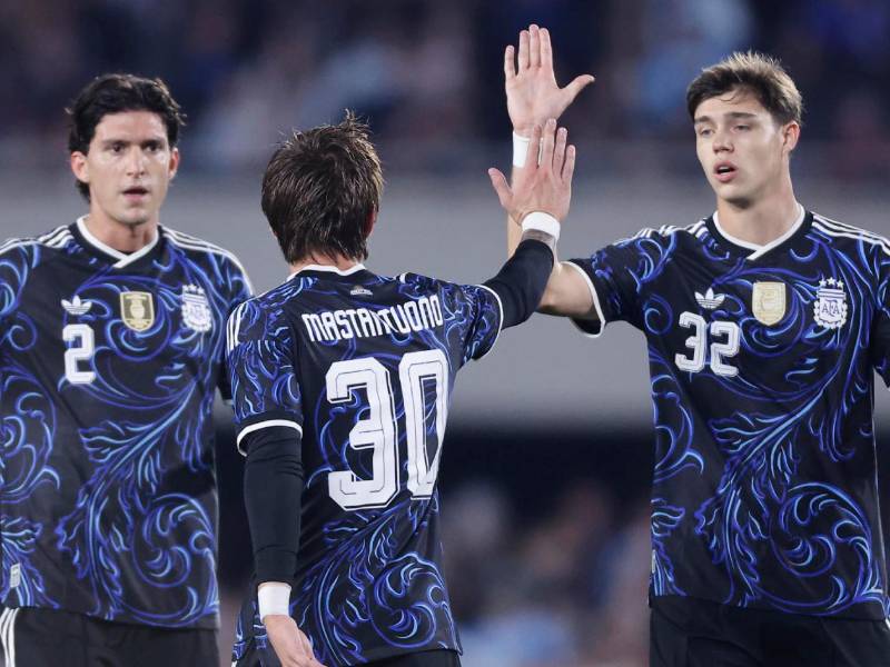 La Albiceleste derrotó 7-0 a Burkina Faso en duelo amistoso previo a la despedida de Messi.