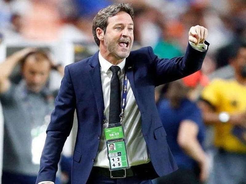 El entrenador de Panamá se quejó del formato del Mundial 2026 y deja en duda su continuidad en Panamá.