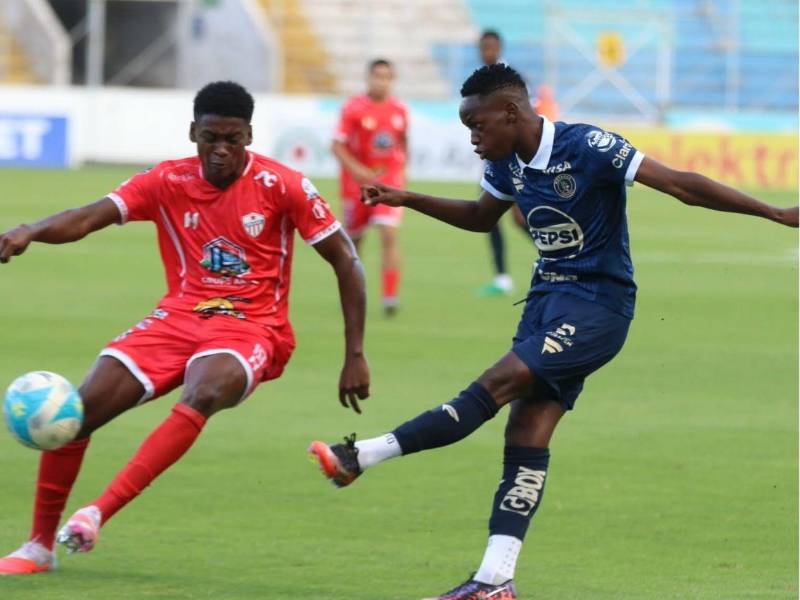 Estrella Roja dio el batacazo al Motagua en la jornada 2 del torneo Apertura de la Liga Nacional.